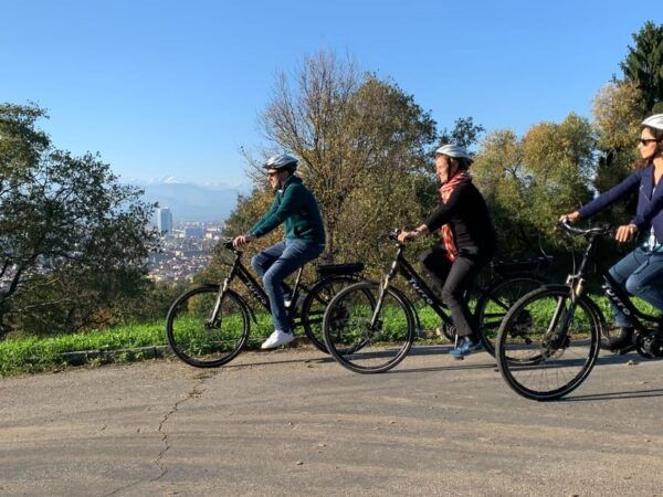 Turin: Classic Bike Tour, the Historic Center and the Hill - Exploring the Historic Center