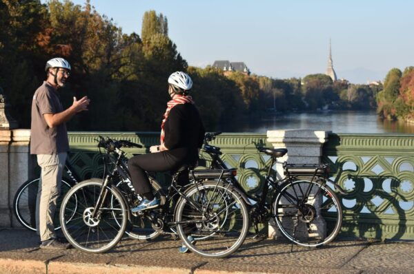 Turin: Classic Bike Tour, the Historic Center and the Hill - Visiting Savoy Residences