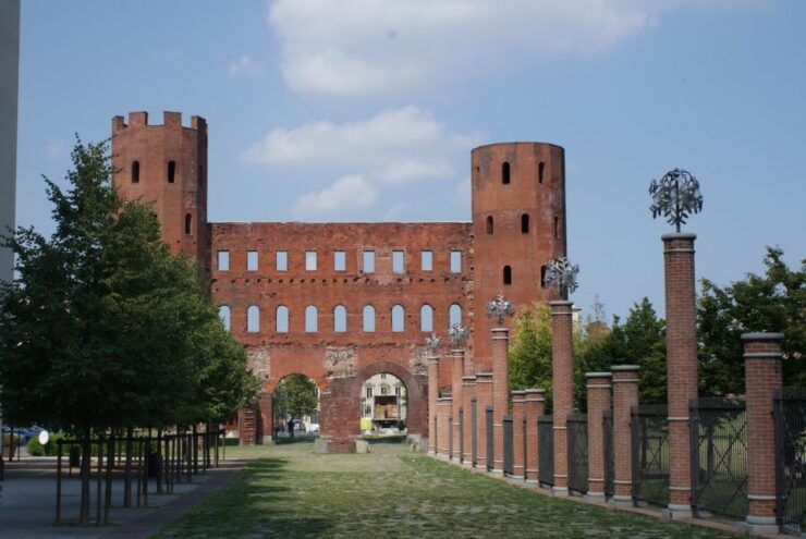 Turin: Guided Sightseeing Walking Tour - Experience Highlights