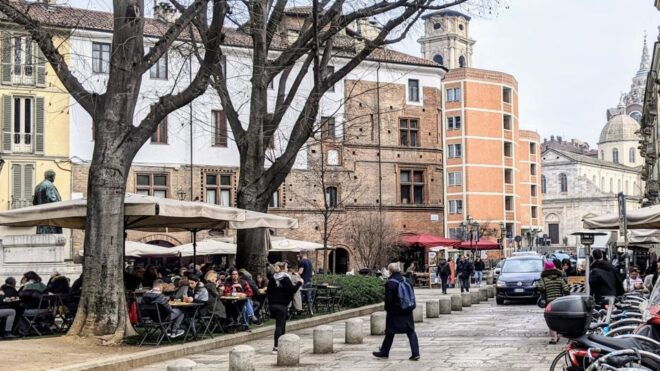 Turin: Highlights and Culture Self-guided Walk - Landmarks and Squares