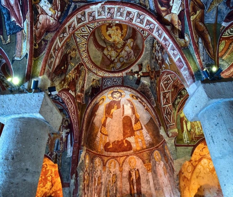 Turkey: Istanbul and Cappadocia 4-Day Package Tour - Day Two: Palaces, Markets, and Flight to Cappadocia