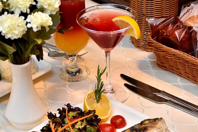 Turkish Show With Bosphorus Dinner Cruise - Entertainment and Cultural Performances