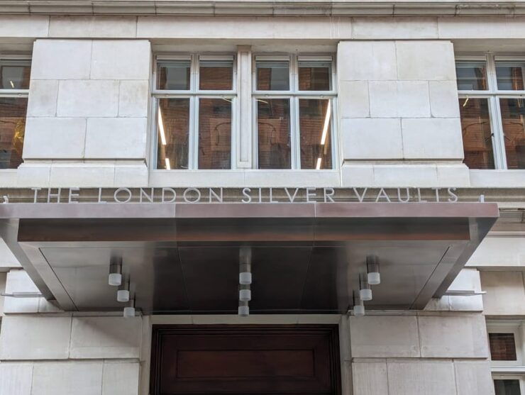 Turmoil, Templars, Oliver Twist: Londons Squalor & Splendor - Significant Historical Locations
