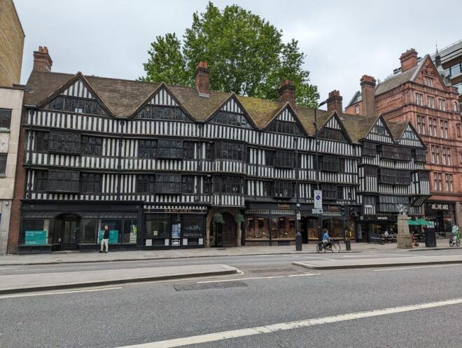 Turmoil, Templars, Oliver Twist: Londons Squalor & Splendor - Notorious Prisons in London