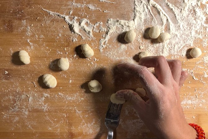 Tuscan Cooking Class in an Art Gallery - Frequently Asked Questions