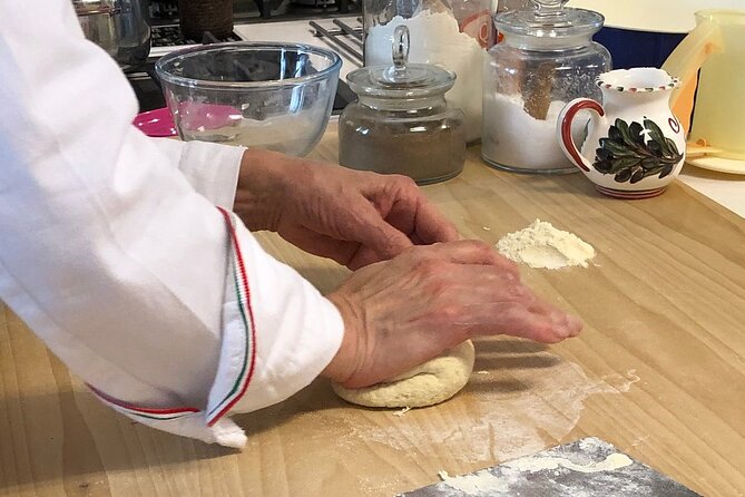 Tuscan Cooking Class in Central Siena - Professional Chef and Small Group Setting