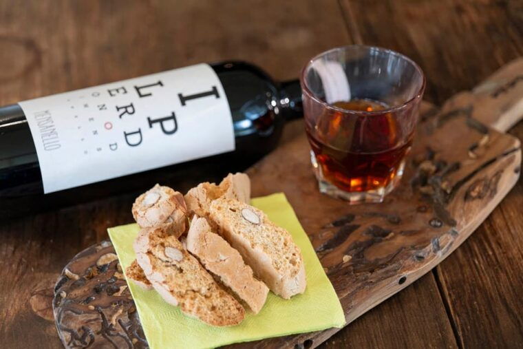 Tuscany: Agro Trekking With Wine and Olive Oil Tasting - Meet Your Expert Guide