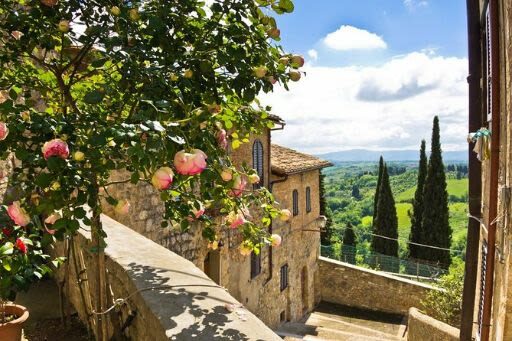Tuscany Chianti Castles & Wine Tour - Small Group Experience - What the price covers, and what to check