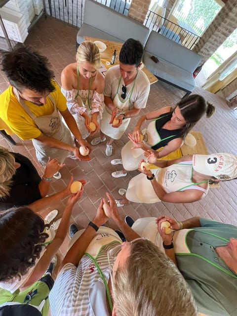 Tuscany E-Bike Tour With Pizza Making by Bike - Whats Included and Excluded