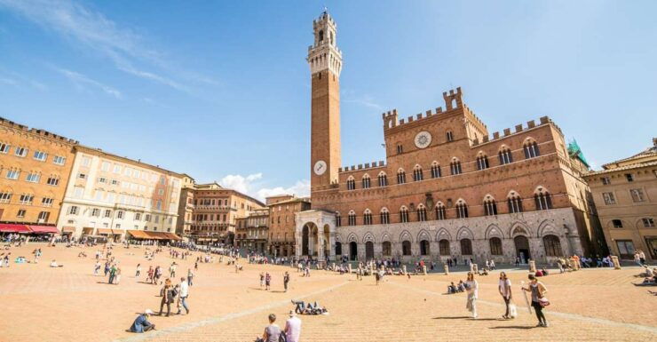 Tuscany: Full-Day Luxury Minivan Tour With Siena and Pisa - Language and Group Size