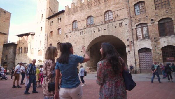 Tuscany: Full-Day Luxury Minivan Tour With Siena and Pisa - Frequently Asked Questions