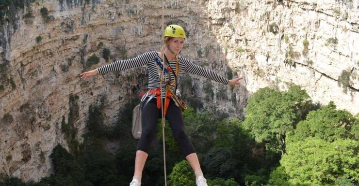 Tuxtla Gutiérrez: Sinkhole of Parrots Full-Day Rappel - Activity Details