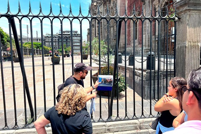 TV & Movie Sites Walking Tour in Mexico City Downtown - Tour Highlights