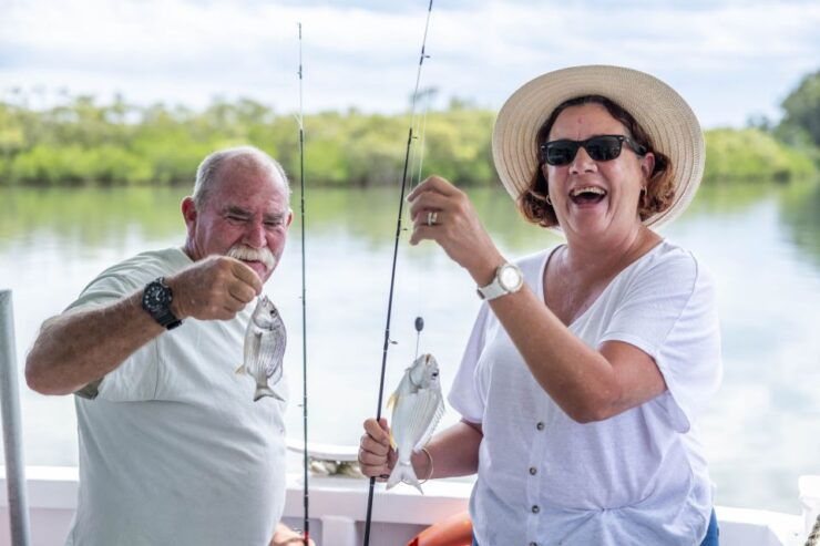 Tweed/Gold Coast: Crab Catching Experience Cruise - Experience Highlights
