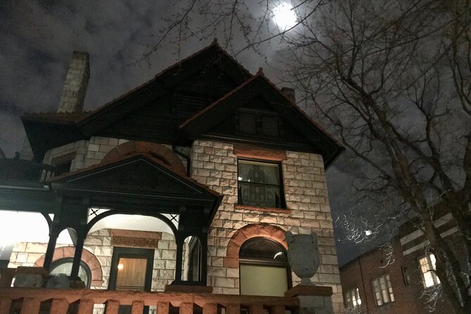 Twilight Ghost Tour - Tour Guides and Their Expertise