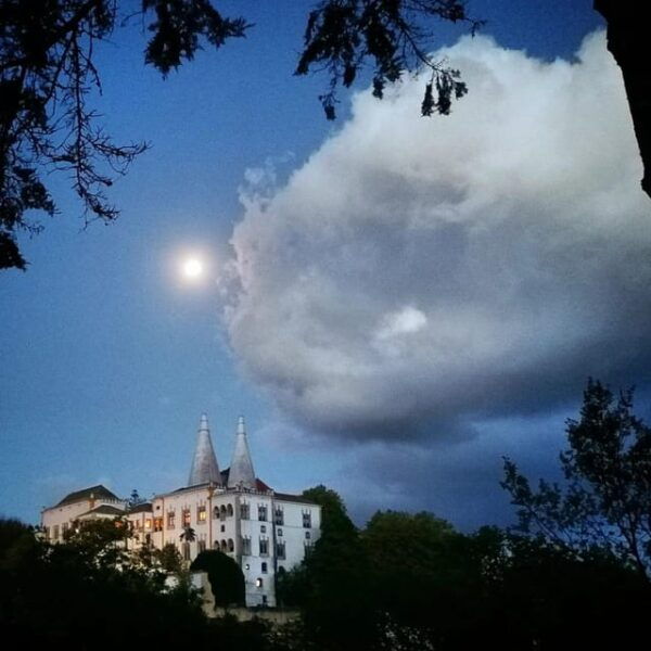 Twilight Hiking in Sintra With a Local Writer - Off-the-grid Hiking Adventure