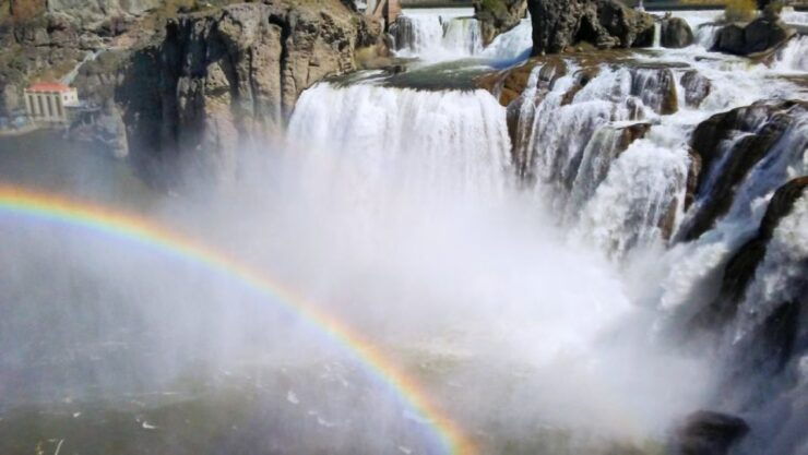 Twin Falls: Dierkes Lake Hike & Shoshone Falls Guided Tour - Booking Details