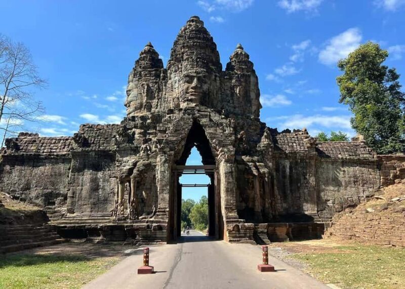 Two Day Angkor Tour Sunrise and Sunset with Fresh Coconut - The Itinerary Breakdown: What to Expect Each Day