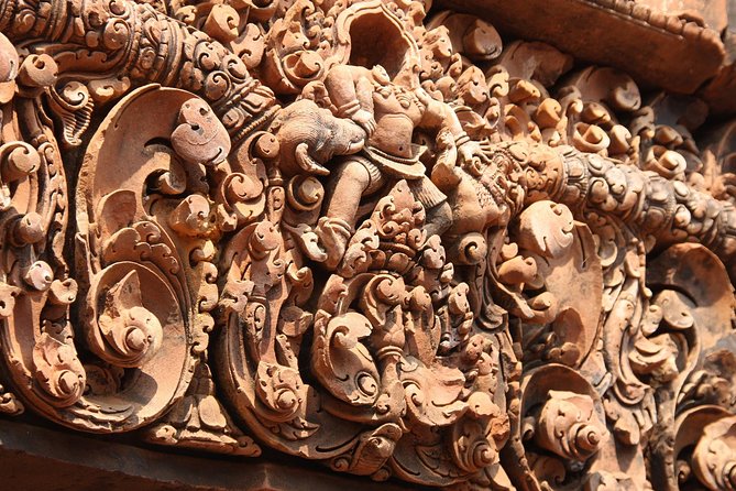 Two Days Angkor Tour Plus Banteay Samre Temple - Government Entrance Fee and Group Size