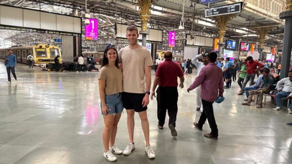 Two Days in Mumbai: Sightseeing, Slum, Elephanta & Market - Frequently Asked Questions