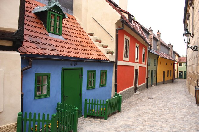 Two-Hour Morning Walking Tour of Prague Castle - Reviews and Feedback