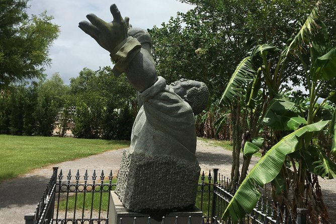 Two Plantation Tour: Oak Alley and Laura or Whitney - Slave Cottages and Stories: Unveiling Whitneys Past