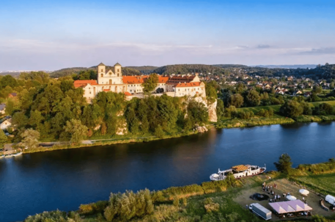 Tyniec: Cruise From Krakow to Tyniec - Cruise Duration and Price