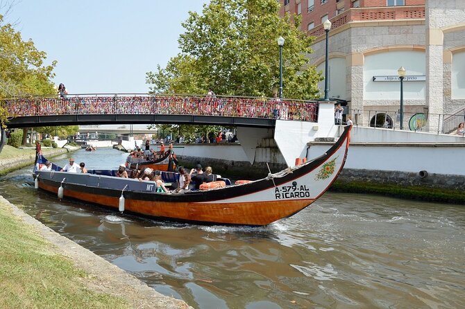 Typical Moliceiro or Mercantel Boat Tour in Aveiro - Tour Experience Highlights