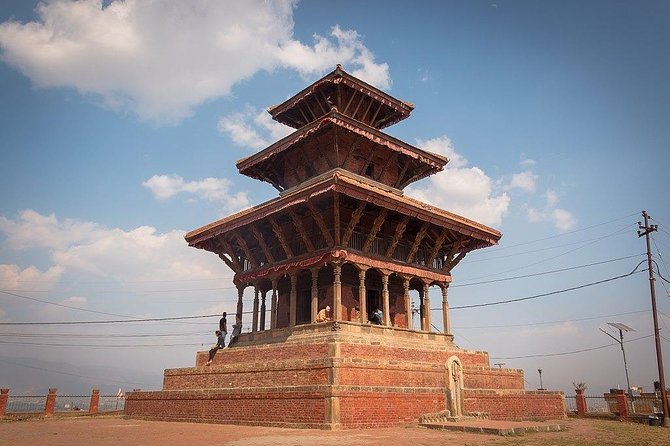 Typical Newari Old Towns Bungmati, Khokana and Kirtipur With Food Tasting Trip - Historical and Religious Sites