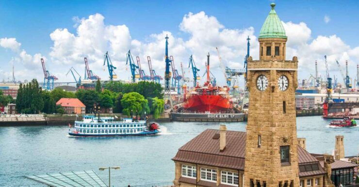 U-Boot Museum & War History Private Tour in Hamburg - U-Boot Museum Experience