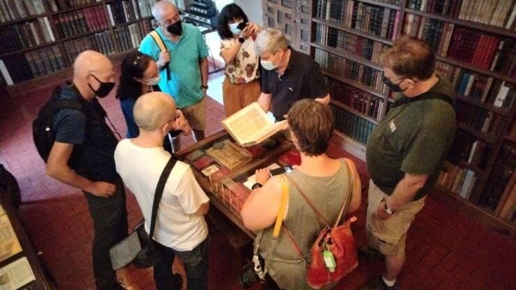 Úbeda: Highlights Walking Tour Vela De Los Cobos Palace - Historic Center Exploration