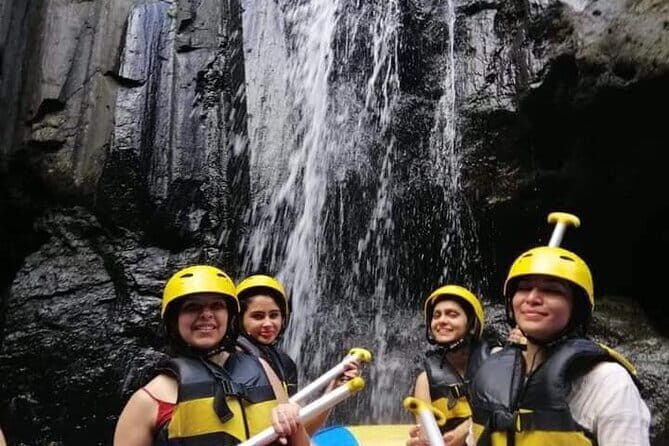 Ubud Ayung River Rafting with Meeting Point or Pickup - What to Expect from the Ubud Ayung River Rafting Tour