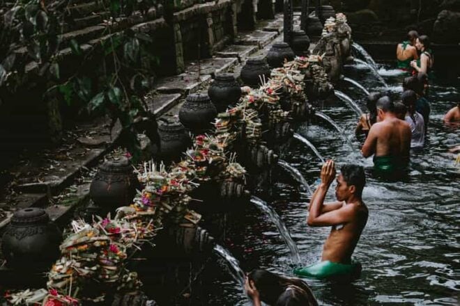 Ubud Bali: Melukat Purification Ritual and Tegalalang Field. - Melukat Purification Ceremony
