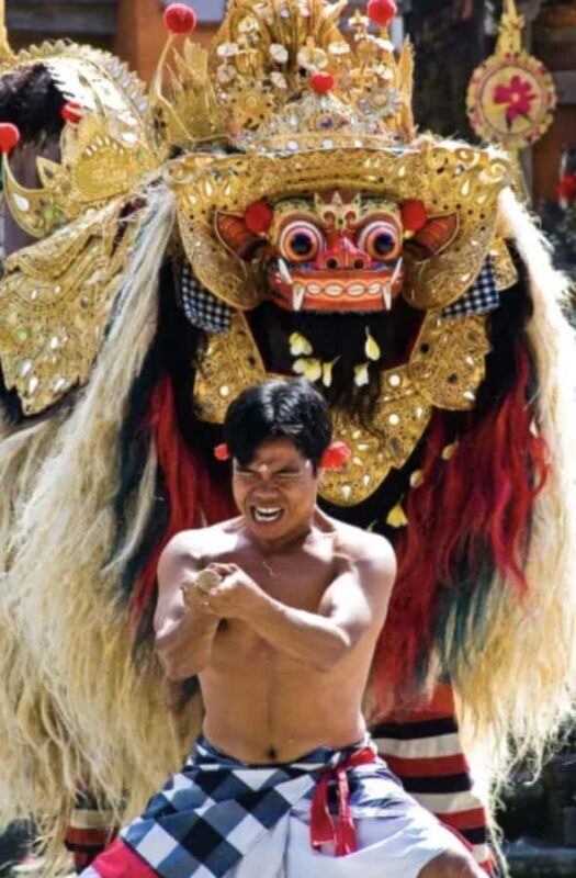 Ubud: Barong & Kris Dance Show at Batubulan - Good To Know