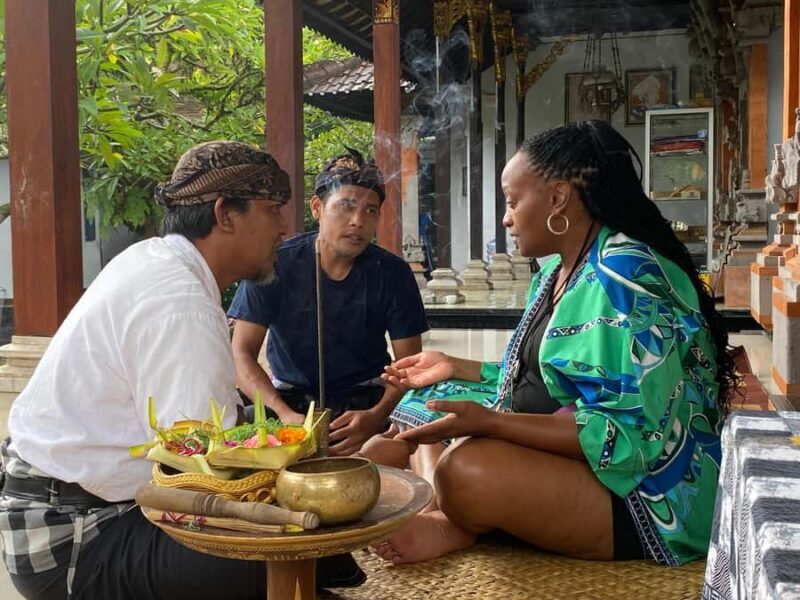 Ubud : Combination of Palm Reading and Healing Therapy - Who Should Consider This Tour?