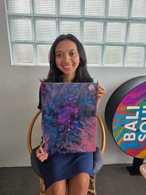 Ubud: Create Your Own Pouring Painting Art Workshop - Good To Know