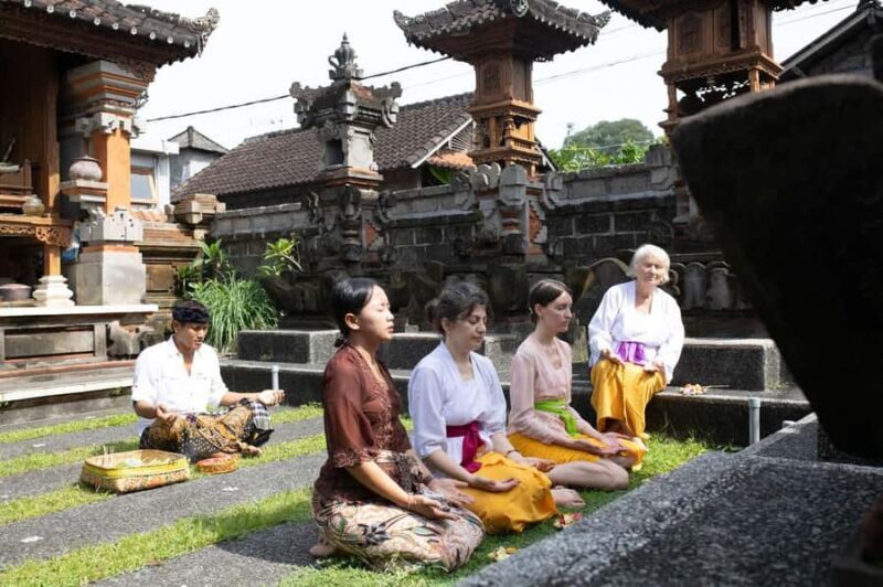 Ubud: Cultural Fashion Experience w/ Makeup & Photoshoot - What Not to Do