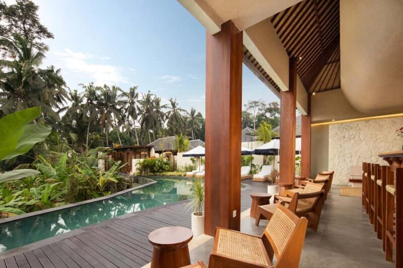 Ubud: Flairs Thai Restaurant Dining & Cocktail Bar E-Voucher - Price and Value Analysis