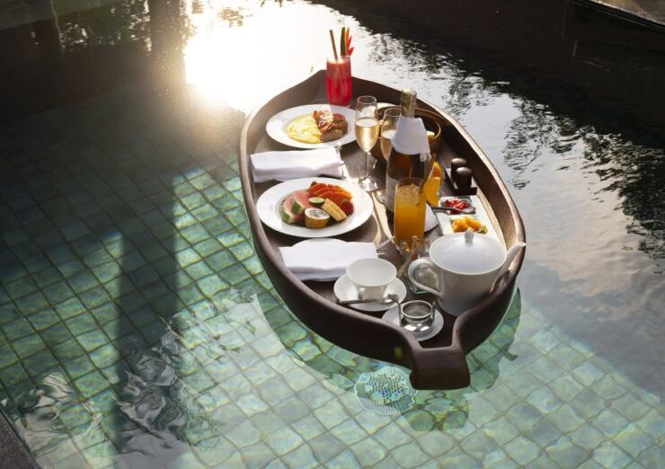 Ubud: Floating Breakfast and Hot Air Balloon Experience - Experience Highlights