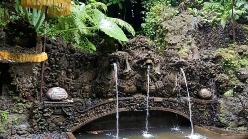 Ubud: Guided Melukat Ritual With Hotel Pickup - The Itinerary Breakdown