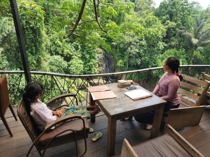 Ubud: Hidden Waterfalls, Rice terrace & Cliffside Dining - Coffee & Herbal Plantation: Tasting & Learning