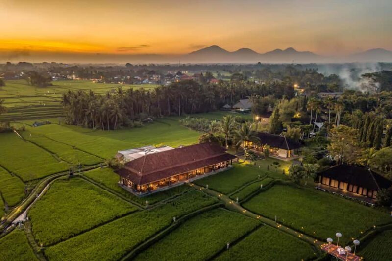 Ubud: Kecak Dance and Royal Balinese Dinner - Detailed Breakdown of the Itinerary and Experience