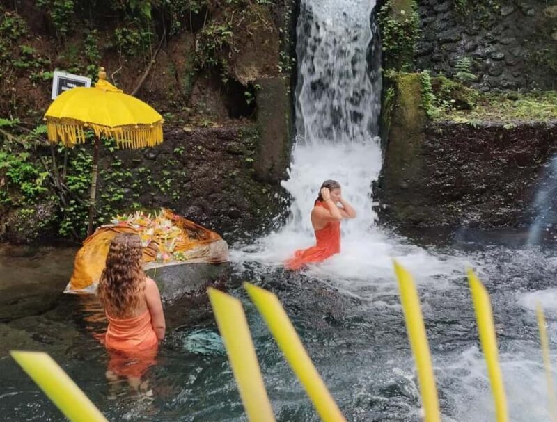 Ubud: Mangening Water Temple Tour with Spiritual Cleansing - Good To Know