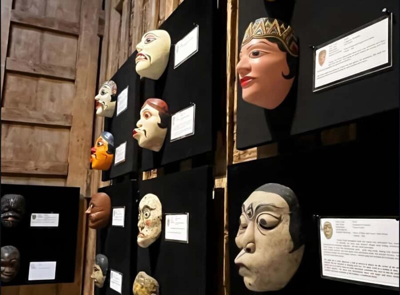 Ubud: Mask Museum, Heritage Homes, and Waterfall Tour - Practical Details and Tips