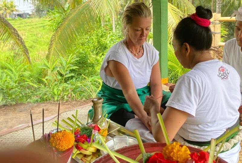 Ubud: Palm Reading and Trauma Healing Therapy - Good To Know
