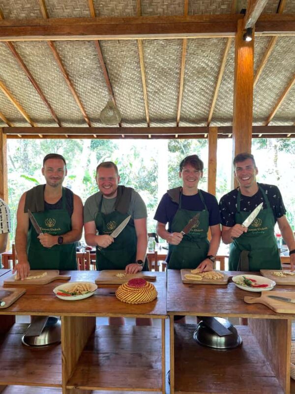 Ubud: Private Cooking Class with Market & Organic Farm Visit - Exploring the Day: What to Expect from Start to Finish