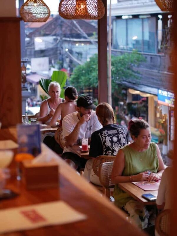 Ubud: RENA Kitchen & Bar Dining Experience Near Ubud Palace - A Closer Look at the Rena Kitchen & Bar Experience