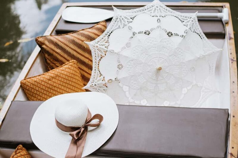 Ubud: Romantic Picnic on a Wooden Boat with Sparkling Wine - An Overview of the Experience