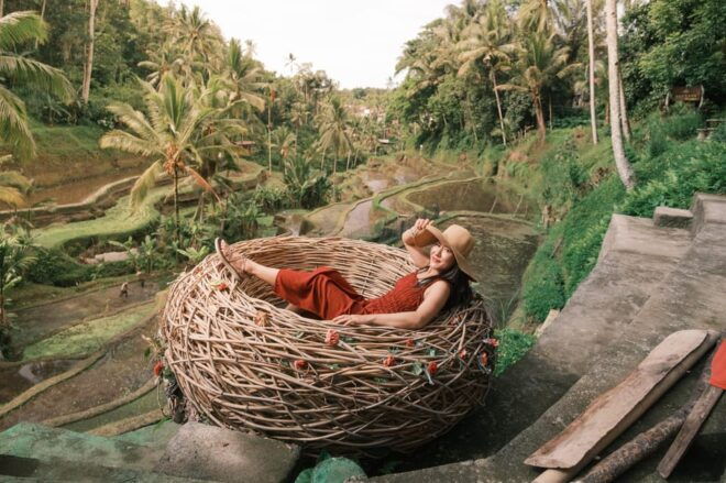 Ubud: Saraswati Temple, Monkey Forest, Art Market, Waterfall - Visiting the Art Market