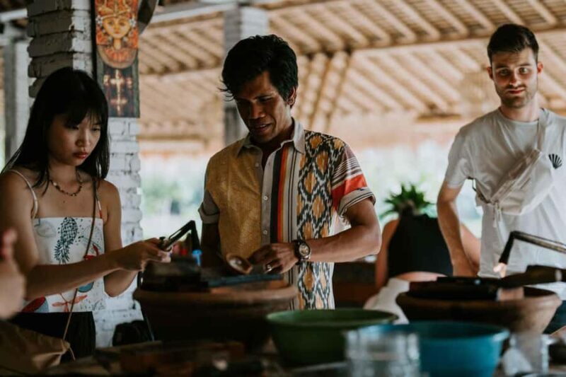 Ubud: Silver Jewelry Workshop - Craft Your Own Piece - The Setting and Atmosphere